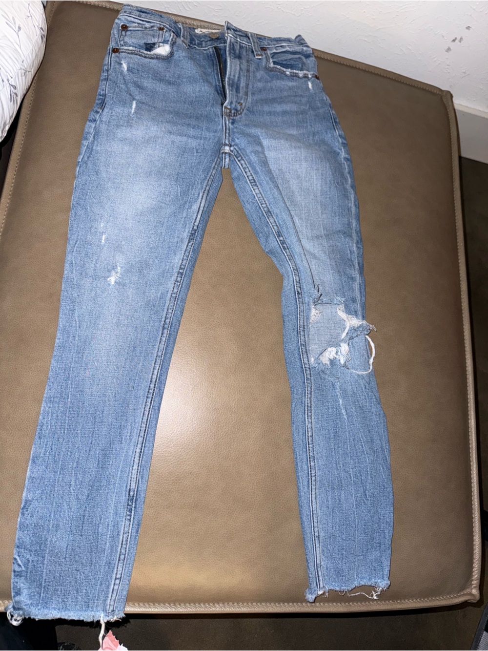 Abercrombie & Fitch distressed high rise skinny Jean